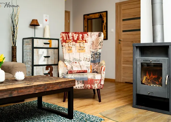 Wonder Home - Komuny Paryskiej - Domki górskie z kominkami